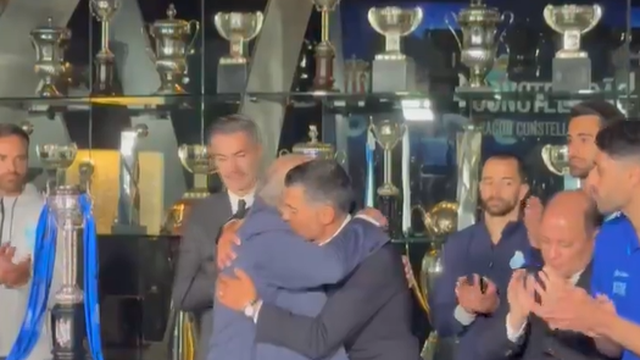 O abraço de Pinto da Costa a Sérgio Conceição e Villas-Boas