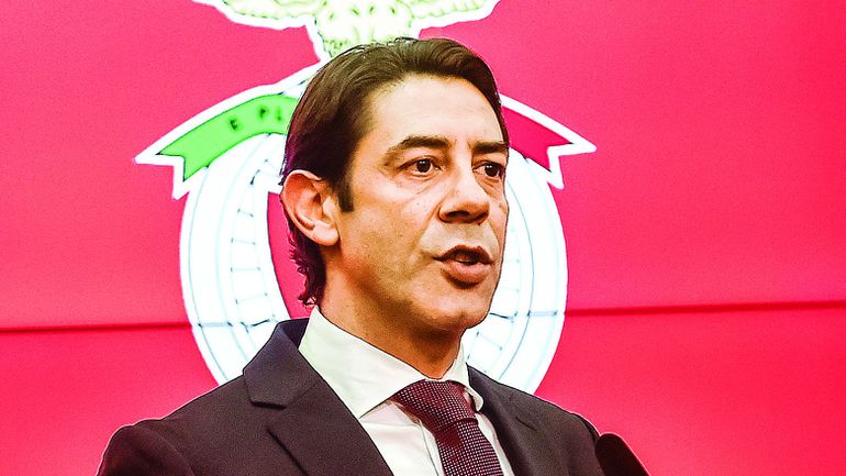 Benfica desmente escolha em Vítor Pereira