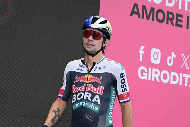 Roglic abandona o Giro