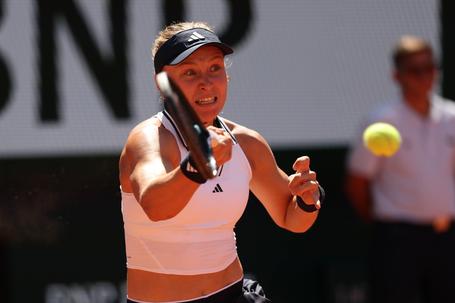 Surpresa em Roland Garros: Rybakina eliminada pela 55.ª do mundo