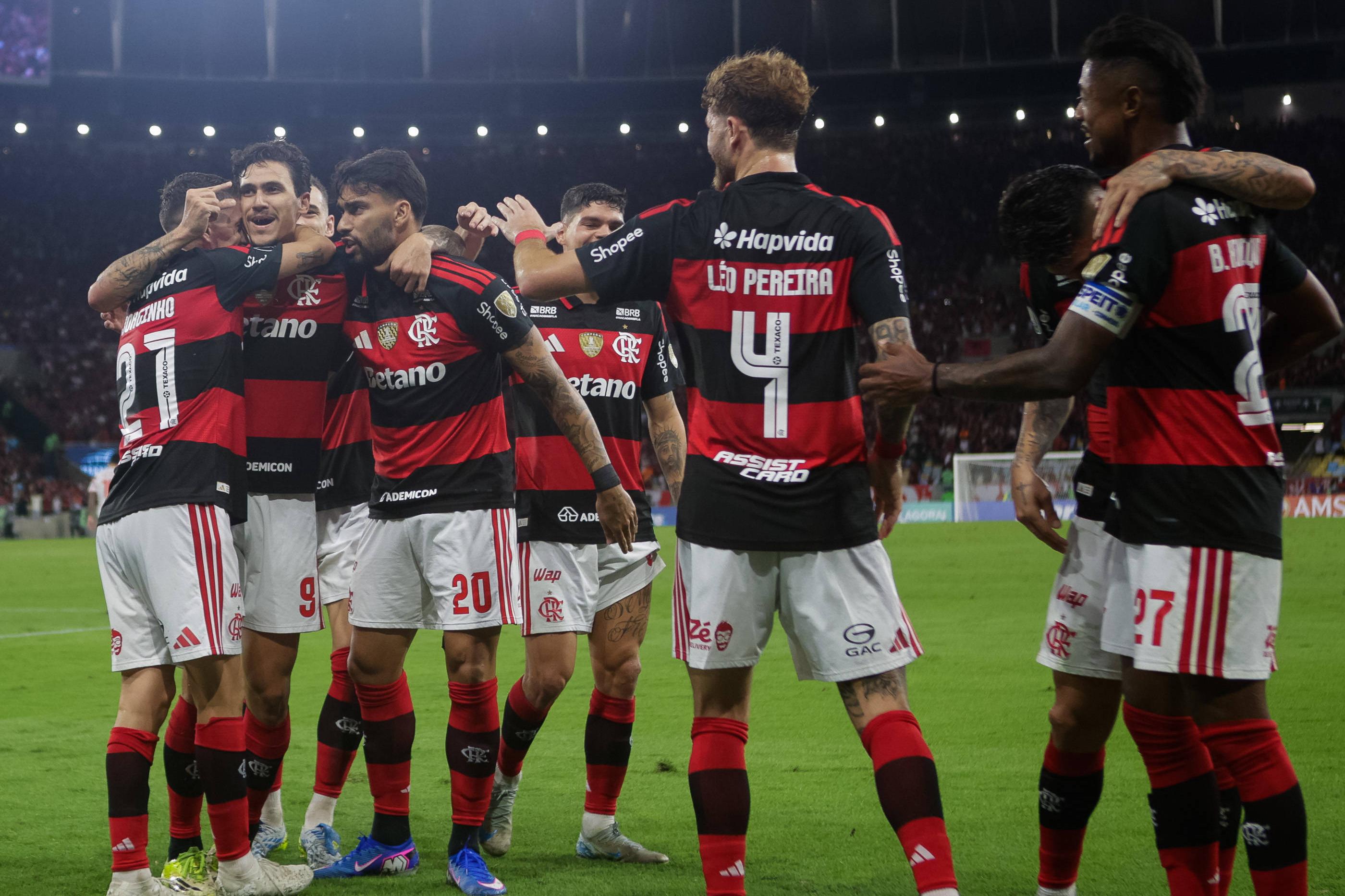 O Flamengo entra em campo esta quarta-feira, às 20h30, para defrontar o Lausanne, num jogo particular