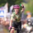Giro: 'Pokémon' Valgren vence em dia de fuga e de conforto para Eulálio