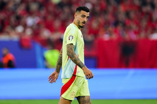 Oficial: Real Madrid aciona opção de compra por Joselu... para o vender para o Catar