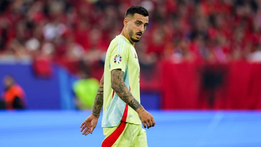 Oficial: Real Madrid aciona opção de compra por Joselu... para o vender para o Catar