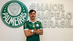 OFICIAL: Abel Ferreira recebe reforço para o meio-campo