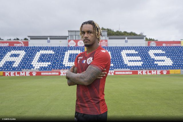 Oficial: MT continua no Santa Clara até 2028