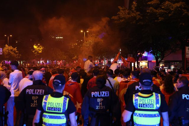 Três feridos depois do Chéquia-Turquia