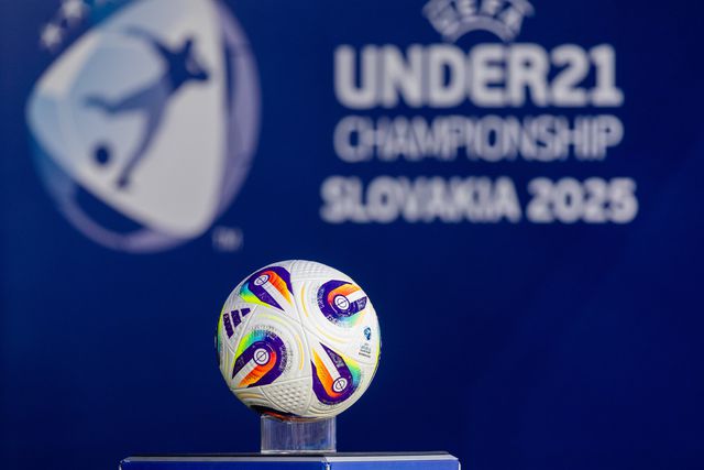 Inglaterra e Alemanha disputam este sábado a final do Campeonato da Europa de sub-21
