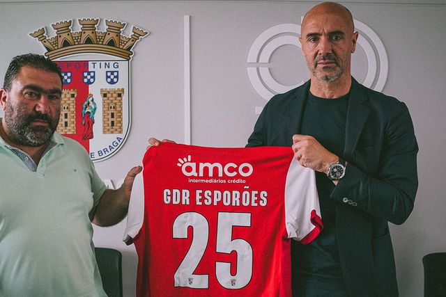 Jorge Ferreira, presidente do Esporões (à esquerda), e Hugo Vieira, vice-presidente e diretor da formação do SC Braga (à direita), apresentaram o protocolo (Foto: SC Braga)