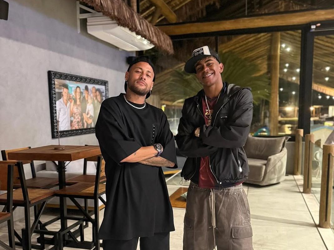 A pergunta de Yamal a Raphinha antes de conhecer ídolo Neymar