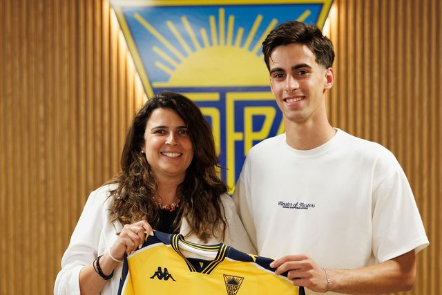 Oficial: Estoril ‘pesca’ Peixinho para os sub-23