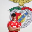 Bernardo Nunes assina contrato profissional com o Benfica