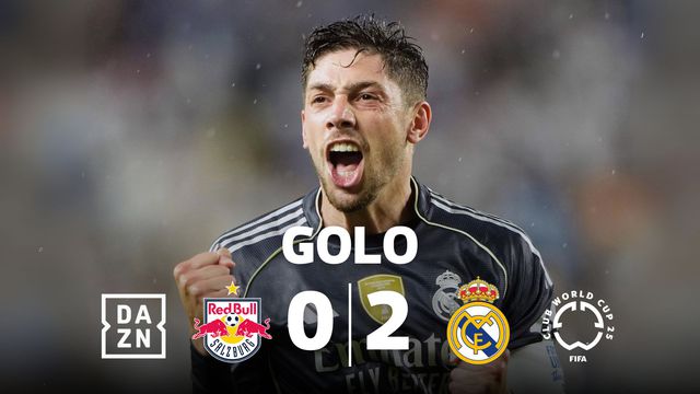 Vinícius de calcanhar para Valverde marcar