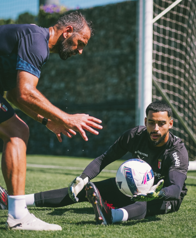 SC Braga: Carlos Vicens com duas caras novas