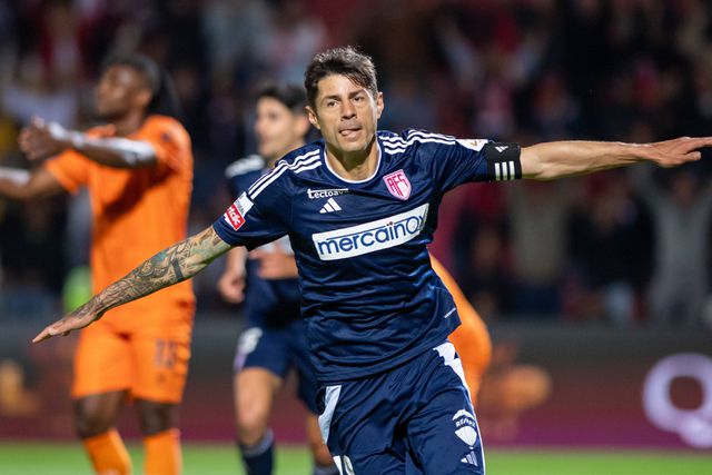 Nenê renova com o Aves SAD por mais uma época