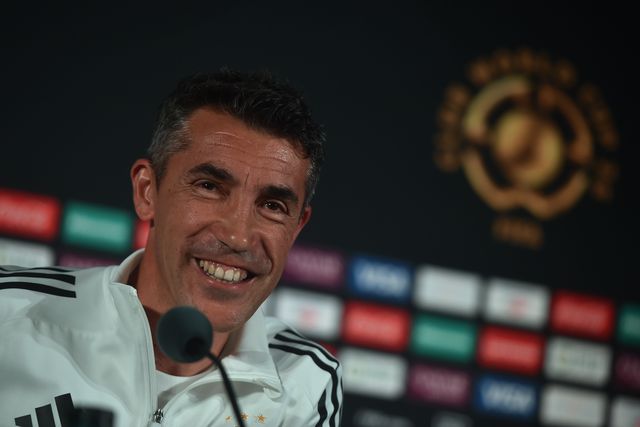 Lage revela o que esteve a falar com Rui Costa no treino