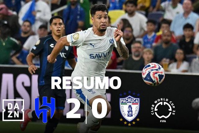 Se deixam a bola à mercê de Marcos Leonardo... ele faz isto