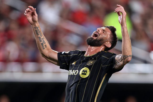 Mercado: Giroud rescinde com o LAFC e volta a França 13 anos depois