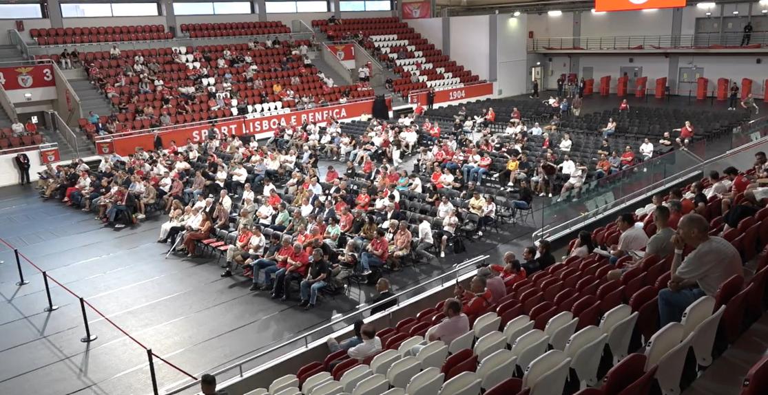 Imagem da Assembleia Geral — Foto: SL Benfica