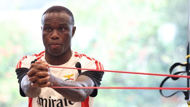 Bruma não faz parte dos planos de Marco Silva —Foto: SL Benfica