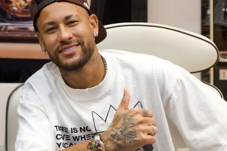 Neymar comprou relógio luxuoso no dia da folga da seleção
Foto: Reprodução/@jacobarabo