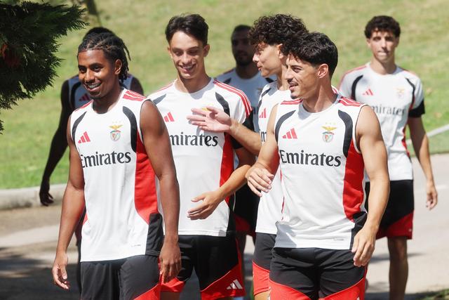 Barreiro, João Rego e Tiago Gouveia - Foto: SL Benfica