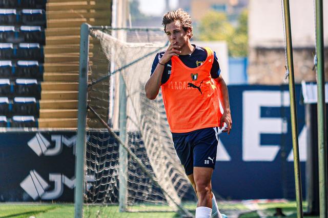 Famalicão vence Casa Pia: Gustavo Sá começa dia de festa com Sorriso