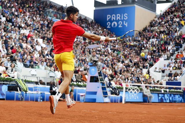 Alcaraz com estreia tranquila