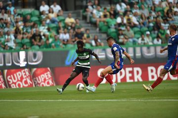 Vídeo: Golaço de Quenda coloca o FC Porto em apuros