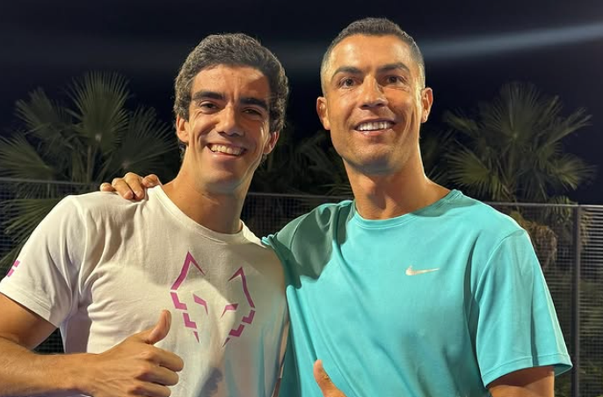 Juan Lebrón ao lado de Cristiano Ronaldo