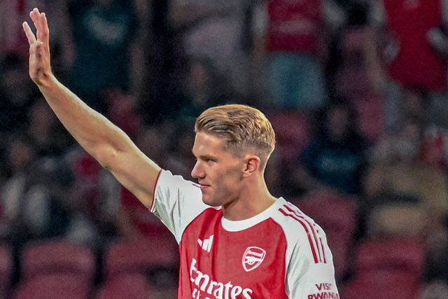 Gyokeres já teve a primeira ovação como jogador do Arsenal (vídeo)