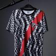 Deportivo Municipal apresentou a nova camisola... peculiar - Foto: Deportivo Municipal