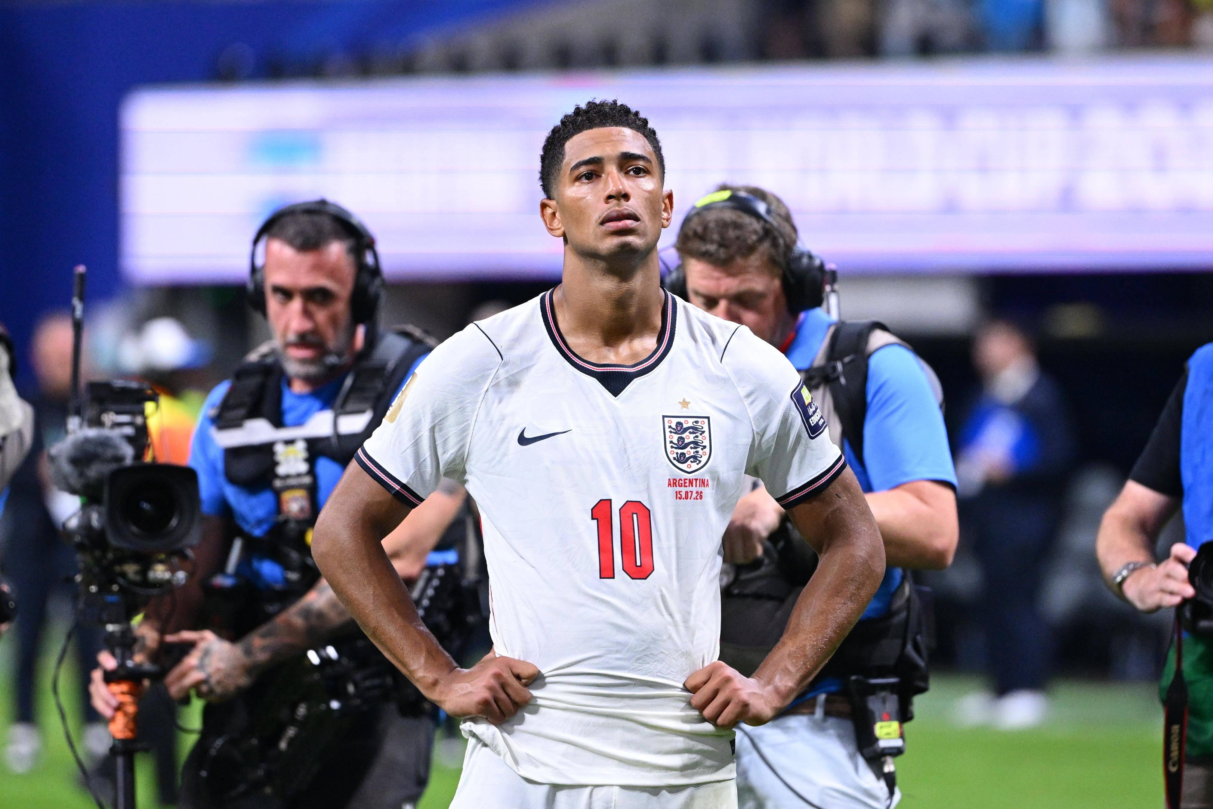 5. Bellingham (Inglaterra/Real Madrid) - 160 milhões de euros. Valorização de 30 milhões de euros