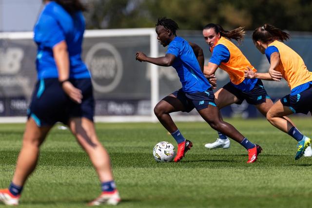 Equipa feminina do FC Porto já trabalha no Olival - Foto: FC PORTO