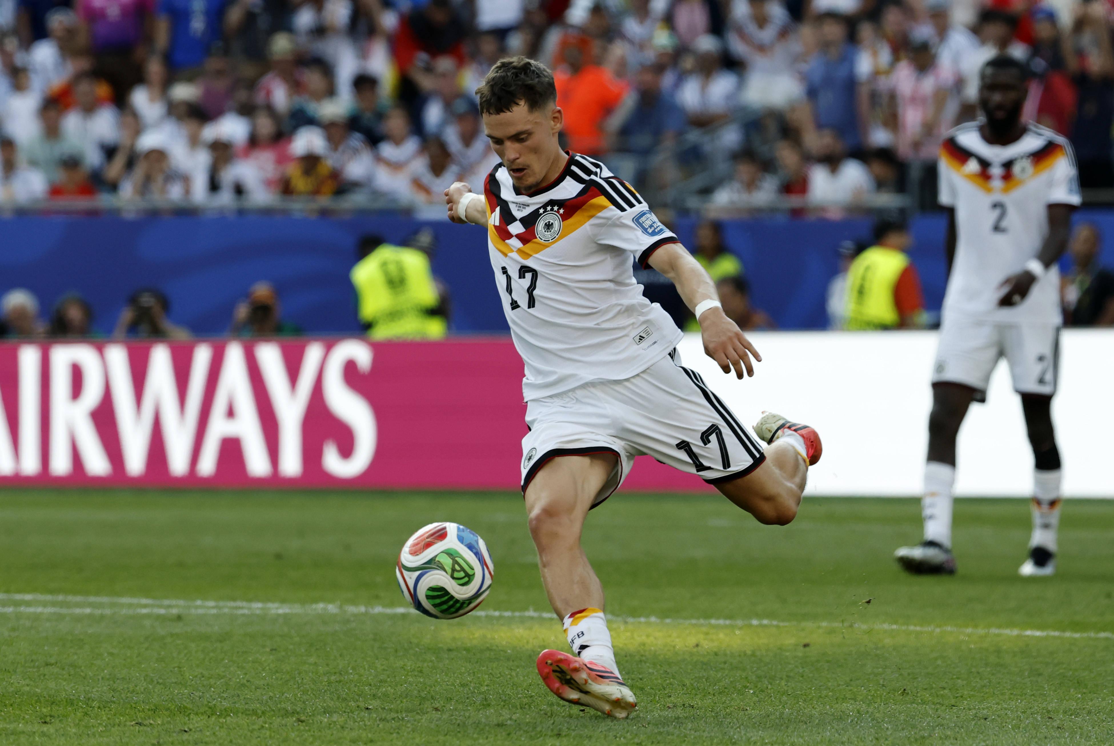 22. Wirtz (Alemanha/Liverpool) - 100 milhões de euros. Sem alteração
