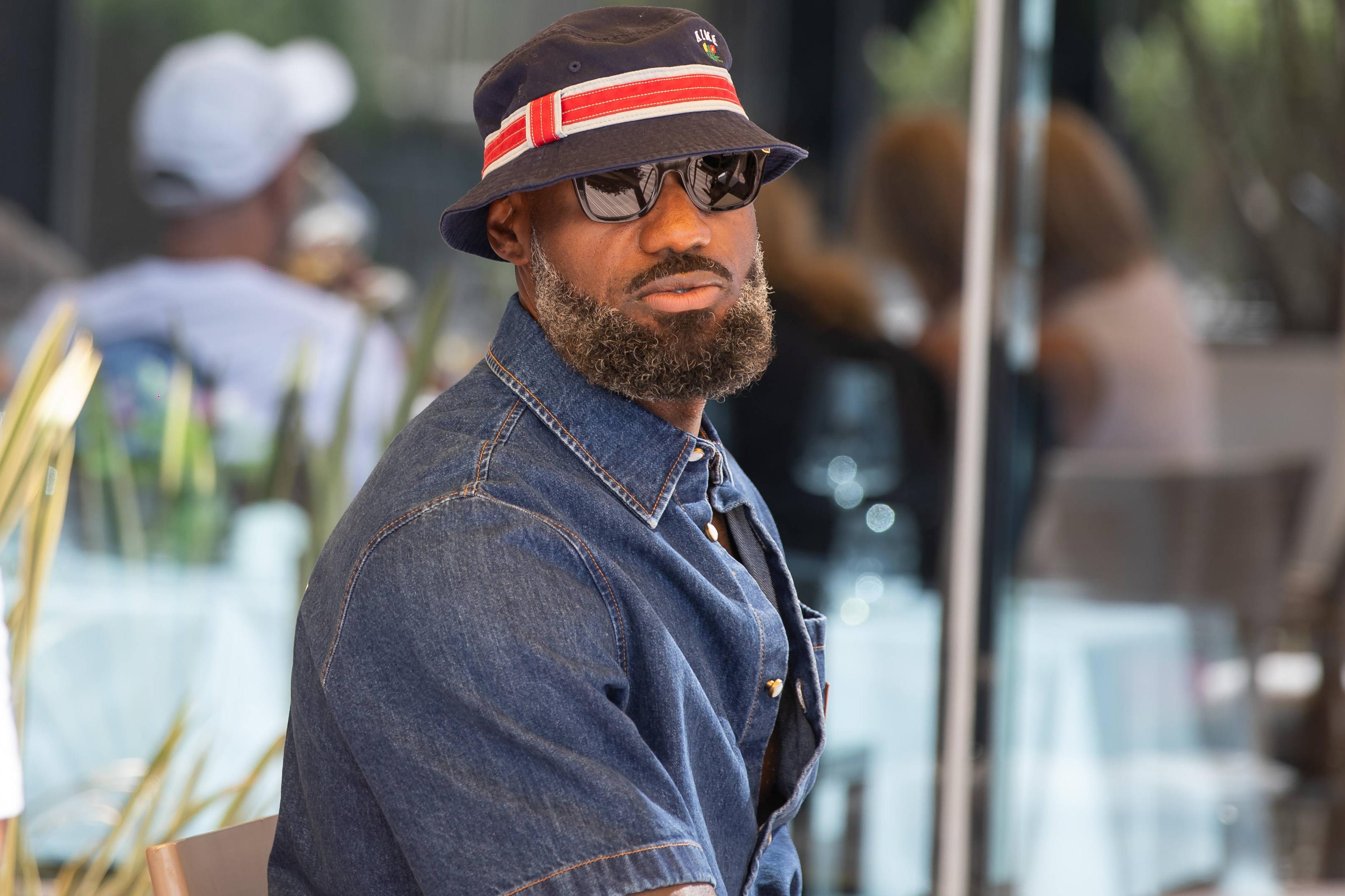 LeBron James esteve de férias em Dubrovnik, na Croácia, antes de assinar pela equipa de Filadélfia. IMAGO