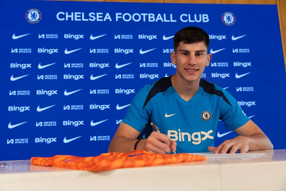 Oficial: Chelsea anuncia 'novo Courtois'