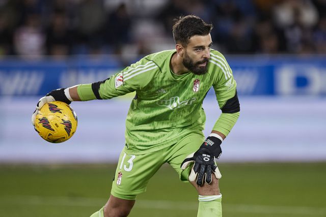 Mercado Moreirense: André Ferreira apontado aos cónegos