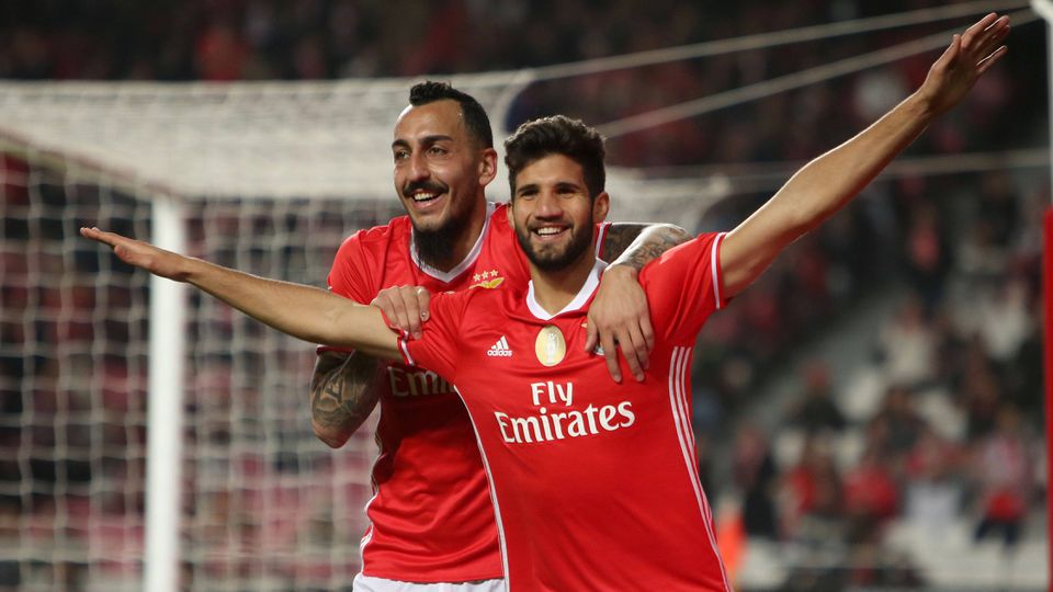 Ex-Benfica regressa à Europa cinco anos depois