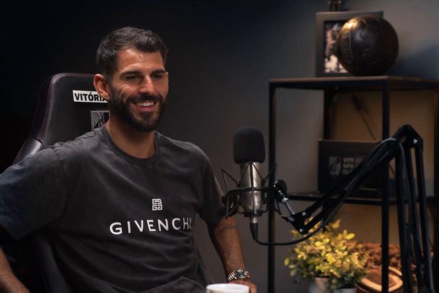 «Jorge Jesus nem nos chamava pelo nome a mim e aos outros miúdos»