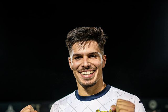 Francisco Moura despede-se do Famalicão agradecendo a «duas pessoas muito importantes»