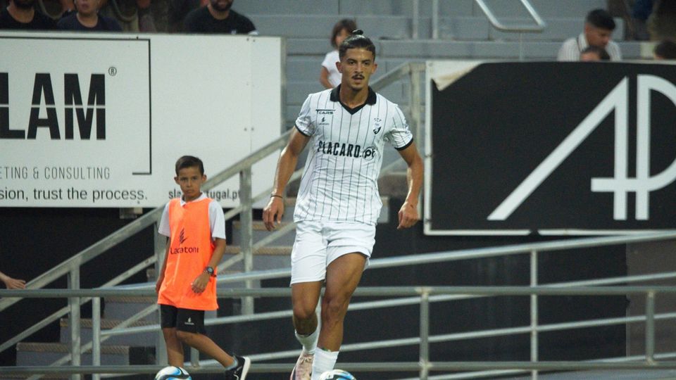 Farense: semana decisiva para Belloumi e Ricardo Velho