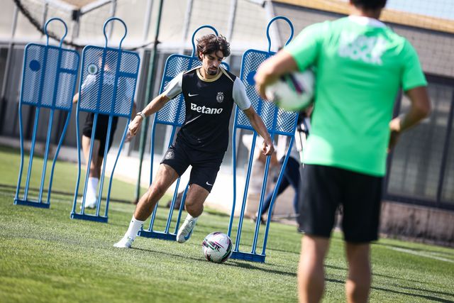 Sporting prepara clássico com três baixas