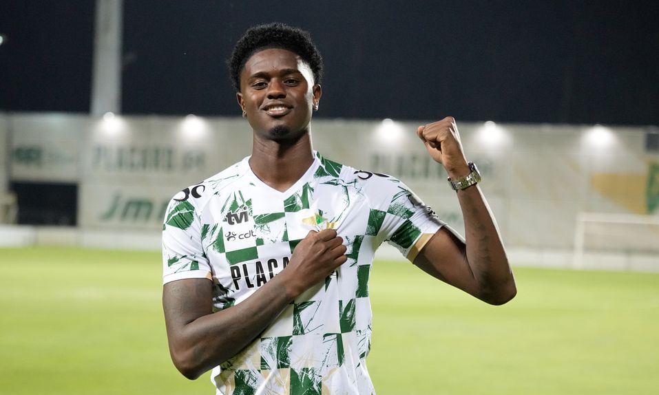 Ponta de lança é a mais recente cara nova do plantel de Vasco Botelho da Costa (Foto: Moreirense)