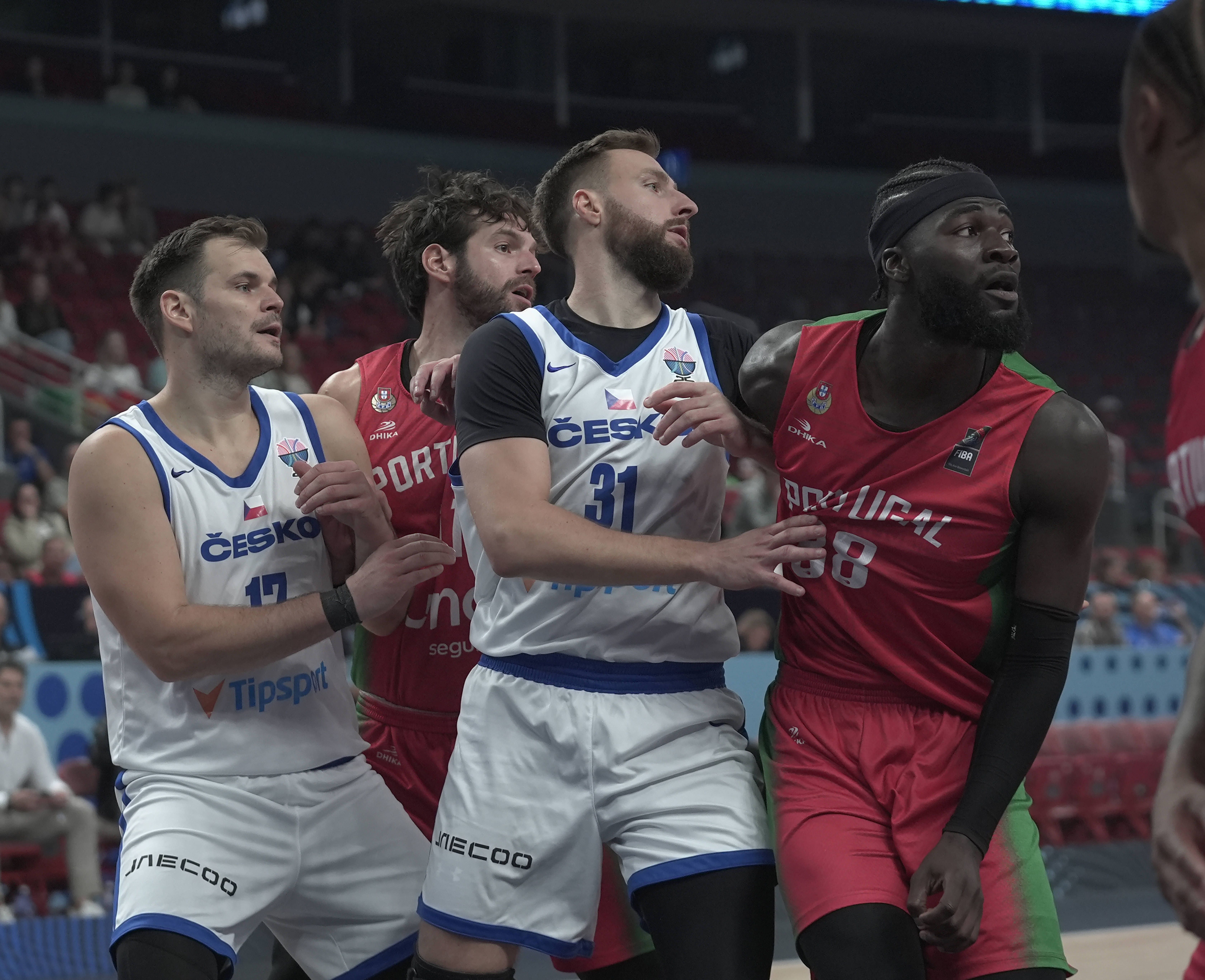 Neemias Queta durante o Portugal-Chéquia no EuroBasket