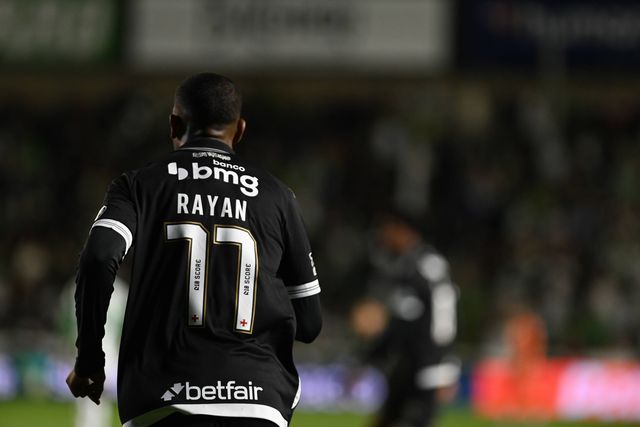 Mercado FC Porto: o ponto de situação de Rayan, com o Vasco a dificultar