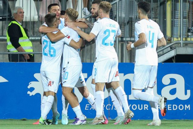 Rijeka celebra golo diante do NK Varazdin