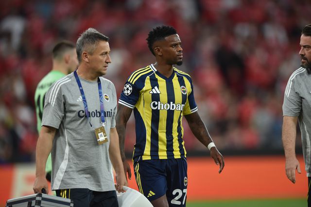 Semedo teve de abandonar o relvado aos 17 minutos devido a lesão (Foto: Miguel Nunes)