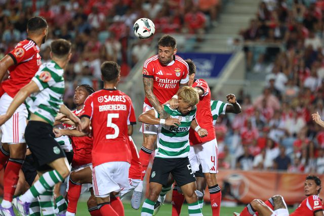 Lance do Sporting-Benfica na Supertaça (foto: Imago)