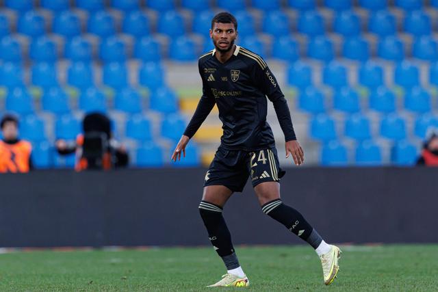 Iyad Mohamed deixa o Casa Pia e ruma aos ingleses do Portsmouth